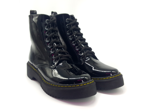 Botas Clásicas Charol Negro #013